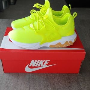 Nike Presto React Volt Green